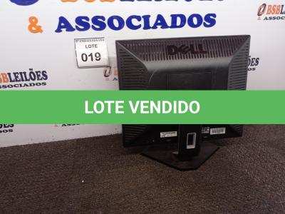 LOTE 019 - 01 MONITOR DELL CS356890. (NO ESTADO EM QUE SE ENCONTRA. SUJEITO A AVARIAS OCULTAS/VISÍVEIS.)