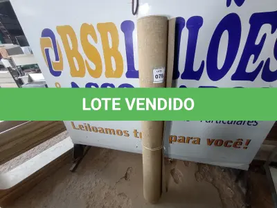 LOTE 078 -  01 TAPETE (MAT). (NO ESTADO EM QUE SE ENCONTRA. SUJEITO A AVARIAS OCULTAS/VISÍVEIS.) (NO ESTADO EM QUE SE ENCONTRA. SUJEITO A AVARIAS OCULTAS/VISÍVEIS.) AU2130R