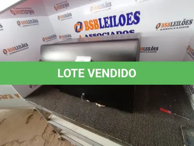 LOTE 136 - 01 ARMÁRIO SUSPENSO (HANGING GABINET). (NO ESTADO EM QUE SE ENCONTRA. SUJEITO A AVARIAS OCULTAS/VISÍVEIS.)