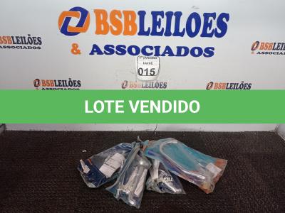 LOTE 015 - 04 TORNEIRAS EM METAL MARCAS E MODELOS DIVERSOS (NOVO). (NO ESTADO) ATENÇÃO! FAZER A VISITAÇÃO ANTES DE ARREMATAR, NÃO SABEMOS SE FUNCIONA. LEILÃO NÃO TEM GARANTIA E NEM DEVOLUÇÃO, SUJEITO A POSSÍVEIS AVARIAS VISÍVEIS/OCULTAS E/OU AUSÊNCIA DE COMPONENTES.