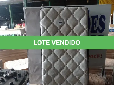 LOTE 231 - 01 COLCHÃO SOLTEIRO C/ BASE (SINGLE MATTRESS). (NO ESTADO EM QUE SE ENCONTRA. SUJEITO A AVARIAS OCULTAS/VISÍVEIS.) BH1442J 