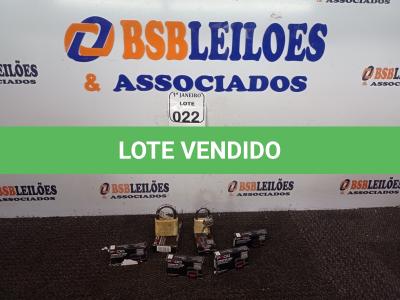 LOTE 022 - 06 CADEADOS TAMANHOS DIVERSOS MARCA PADO (NOVO). (NO ESTADO) ATENÇÃO! FAZER A VISITAÇÃO ANTES DE ARREMATAR, NÃO SABEMOS SE FUNCIONA. LEILÃO NÃO TEM GARANTIA E NEM DEVOLUÇÃO, SUJEITO A POSSÍVEIS AVARIAS VISÍVEIS/OCULTAS E/OU AUSÊNCIA DE COMPONENTES.