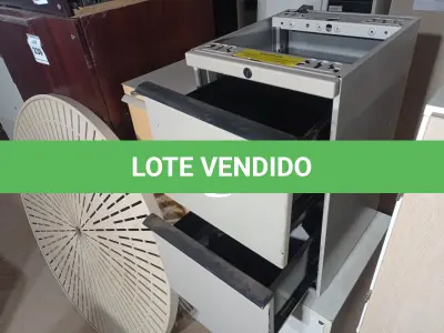 LOTE 234 - 01 GAVETEIRO DE FERRO (IRON DRAWER). (NO ESTADO EM QUE SE ENCONTRA. SUJEITO A AVARIAS OCULTAS/VISÍVEIS.)