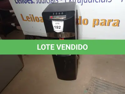 LOTE 192 - 01 BEBEDOURO 110V (DRINKING FOUNTAIN). BH1649Y (NO ESTADO EM QUE SE ENCONTRA. SUJEITO A AVARIAS OCULTAS/VISÍVEIS.)