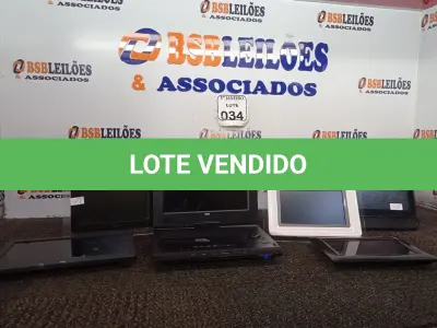 LOTE 034 - 01 DVD PORTÁTIL MARCA BAK E 05 PORTA-RETRATOS DIGITAIS MARCAS E MODELOS DIVERSOS. (NO ESTADO) ATENÇÃO! FAZER A VISITAÇÃO ANTES DE ARREMATAR, NÃO SABEMOS SE FUNCIONA. LEILÃO NÃO TEM GARANTIA E NEM DEVOLUÇÃO, SUJEITO A POSSÍVEIS AVARIAS VISÍVEIS/OCULTAS E/OU AUSÊNCIA DE COMPONENTES.