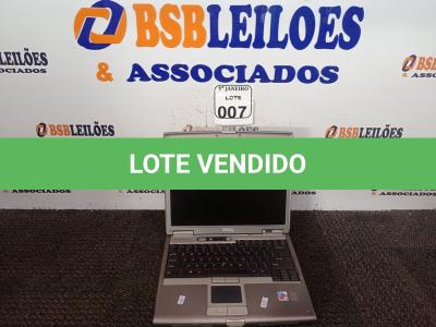 LOTE 007 - 01 NOTEBOOK MARCA DELL S/FONTE. (NO ESTADO) ATENÇÃO! FAZER A VISITAÇÃO ANTES DE ARREMATAR, NÃO SABEMOS SE FUNCIONA. LEILÃO NÃO TEM GARANTIA E NEM DEVOLUÇÃO, SUJEITO A POSSÍVEIS AVARIAS VISÍVEIS/OCULTAS E/OU AUSÊNCIA DE COMPONENTES.