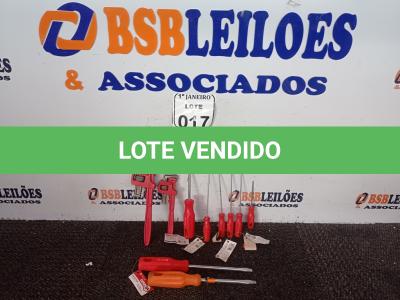 LOTE 017 - 02 CHAVES GRIFO E 07 CHAVES DE FENDA MARCAS E MODELOS DIVERSOS (NOVO). (NO ESTADO) ATENÇÃO! FAZER A VISITAÇÃO ANTES DE ARREMATAR, NÃO SABEMOS SE FUNCIONA. LEILÃO NÃO TEM GARANTIA E NEM DEVOLUÇÃO, SUJEITO A POSSÍVEIS AVARIAS VISÍVEIS/OCULTAS E/OU AUSÊNCIA DE COMPONENTES.