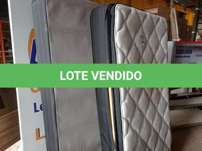 LOTE 231 - 01 COLCHÃO SOLTEIRO C/ BASE (SINGLE MATTRESS). (NO ESTADO EM QUE SE ENCONTRA. SUJEITO A AVARIAS OCULTAS/VISÍVEIS.) BH1442J 