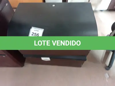 LOTE 257 - 01 CARRINHO DE APOIO SEM RODAS (SUPPORT TROLLEY WITHOUT WHEELS). (NO ESTADO EM QUE SE ENCONTRA. SUJEITO A AVARIAS OCULTAS/VISÍVEIS.)