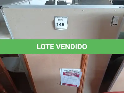 LOTE 148 - 03 QUADROS DE CORTIÇA (CORK BOARDS). (NO ESTADO EM QUE SE ENCONTRA. SUJEITO A AVARIAS OCULTAS/VISÍVEIS.)