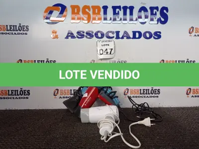 LOTE 047 - 03 SECADORES DE CABELO MARCAS E MODELOS DIVERSOS. (NO ESTADO) ATENÇÃO! FAZER A VISITAÇÃO ANTES DE ARREMATAR, NÃO SABEMOS SE FUNCIONA. LEILÃO NÃO TEM GARANTIA E NEM DEVOLUÇÃO, SUJEITO A POSSÍVEIS AVARIAS VISÍVEIS/OCULTAS E/OU AUSÊNCIA DE COMPONENTES.