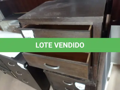 LOTE 249 - 01 GAVETEIRO (DRAWER). (NO ESTADO EM QUE SE ENCONTRA. SUJEITO A AVARIAS OCULTAS/VISÍVEIS.) AV2122G