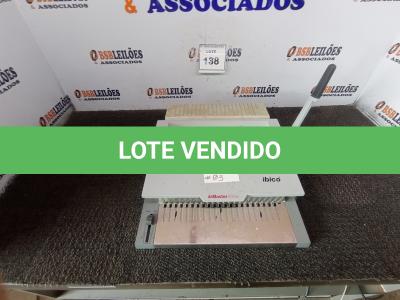 LOTE 138 - 01 MÁQUINA DE ENCADERNAR IBIMASTER 400E (BINDING MACHINE). (NO ESTADO EM QUE SE ENCONTRA. SUJEITO A AVARIAS OCULTAS /VISÍVEIS.)MX08809