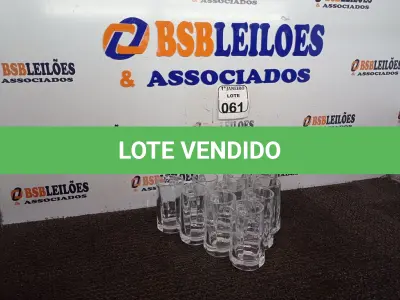 LOTE 061 - 10 CANECAS DE VIDRO. (NO ESTADO) ATENÇÃO! FAZER A VISITAÇÃO ANTES DE ARREMATAR, NÃO SABEMOS SE FUNCIONA. LEILÃO NÃO TEM GARANTIA E NEM DEVOLUÇÃO, SUJEITO A POSSÍVEIS AVARIAS VISÍVEIS/OCULTAS E/OU AUSÊNCIA DE COMPONENTES.