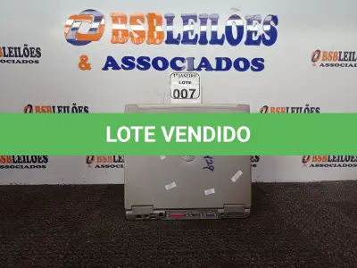 LOTE 007 - 01 NOTEBOOK MARCA DELL S/FONTE. (NO ESTADO) ATENÇÃO! FAZER A VISITAÇÃO ANTES DE ARREMATAR, NÃO SABEMOS SE FUNCIONA. LEILÃO NÃO TEM GARANTIA E NEM DEVOLUÇÃO, SUJEITO A POSSÍVEIS AVARIAS VISÍVEIS/OCULTAS E/OU AUSÊNCIA DE COMPONENTES.