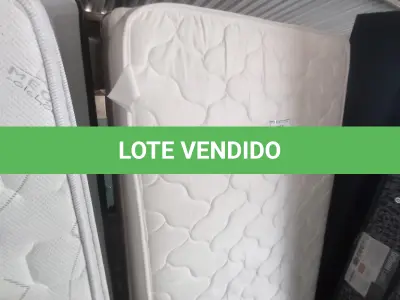 LOTE 289 - 01 COLCHÃO SOLTEIRO C/BASE (SINGLE MATTRESS). (NO ESTADO EM QUE SE ENCONTRA. SUJEITO A AVARIAS OCULTAS/VISÍVEIS.) BH1482D