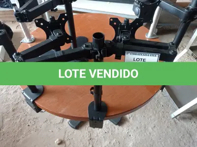 LOTE 262 - 01 SUPORTE PARA MONITOR (MONITOR STAND). (NO ESTADO EM QUE SE ENCONTRA. SUJEITO A AVARIAS OCULTAS/VISÍVEIS.)