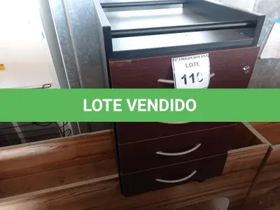LOTE 110 - 01 GAVETEIRO ESCURO (DARK DRAWER). (NO ESTADO EM QUE SE ENCONTRA. SUJEITO A AVARIAS OCULTAS/VISÍVEIS.)