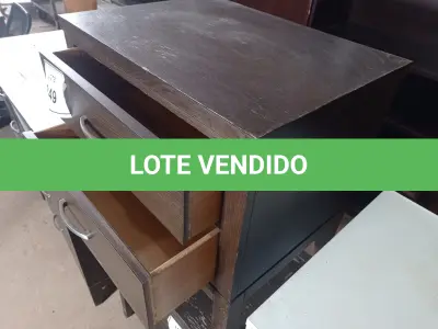 LOTE 249 - 01 GAVETEIRO (DRAWER). (NO ESTADO EM QUE SE ENCONTRA. SUJEITO A AVARIAS OCULTAS/VISÍVEIS.) AV2122G