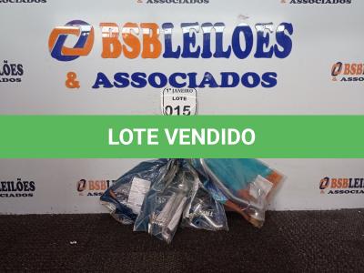LOTE 015 - 04 TORNEIRAS EM METAL MARCAS E MODELOS DIVERSOS (NOVO). (NO ESTADO) ATENÇÃO! FAZER A VISITAÇÃO ANTES DE ARREMATAR, NÃO SABEMOS SE FUNCIONA. LEILÃO NÃO TEM GARANTIA E NEM DEVOLUÇÃO, SUJEITO A POSSÍVEIS AVARIAS VISÍVEIS/OCULTAS E/OU AUSÊNCIA DE COMPONENTES.