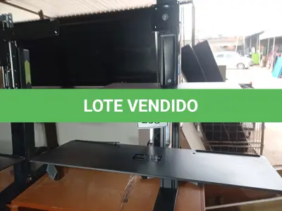 LOTE 208 - 01 CONVERSOR DE MESA AJUSTÁVEL (VARIDESK). (NO ESTADO EM QUE SE ENCONTRA. SUJEITO A AVARIAS OCULTAS/VISÍVEIS.)