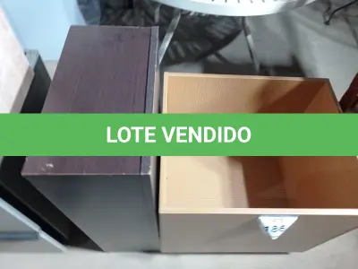LOTE 186 - 02 CAIXAS EM MADEIRA (WOODEN BOXES). (NO ESTADO EM QUE SE ENCONTRA. SUJEITO A AVARIAS OCULTAS/VISÍVEIS.)