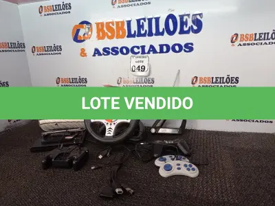 LOTE 049 - 01 PAINEL DIGITAL DE ÔNIX ANO 2019, 01 VOLANTE VIDEOGAME, 05 JOYSTICKS E 01 ANTENA P/ TV MARCA PHILIPS.  (NO ESTADO) ATENÇÃO! FAZER A VISITAÇÃO ANTES DE ARREMATAR, NÃO SABEMOS SE FUNCIONA. LEILÃO NÃO TEM GARANTIA E NEM DEVOLUÇÃO, SUJEITO A POSSÍVEIS AVARIAS VISÍVEIS/OCULTAS E/OU AUSÊNCIA DE COMPONENTES.