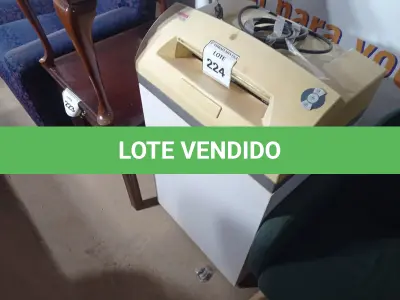 LOTE 224 - 01 MÁQUINA TRITURADORA (SHREDDER MACHINE) (NO ESTADO EM QUE SE ENCONTRA. SUJEITO A AVARIAS OCULTAS/VISÍVEIS.) AV9823T