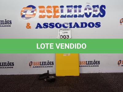 LOTE 003 - 01 TABLET MARCA POSITIVO C/CARREGADOR. (NO ESTADO) ATENÇÃO! FAZER A VISITAÇÃO ANTES DE ARREMATAR, NÃO SABEMOS SE FUNCIONA. LEILÃO NÃO TEM GARANTIA E NEM DEVOLUÇÃO, SUJEITO A POSSÍVEIS AVARIAS VISÍVEIS/OCULTAS E/OU AUSÊNCIA DE COMPONENTES.
