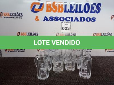 LOTE 023 - 10 CANECAS DE VIDRO. (NO ESTADO) ATENÇÃO! FAZER A VISITAÇÃO ANTES DE ARREMATAR, NÃO SABEMOS SE FUNCIONA. LEILÃO NÃO TEM GARANTIA E NEM DEVOLUÇÃO, SUJEITO A POSSÍVEIS AVARIAS VISÍVEIS/OCULTAS E/OU AUSÊNCIA DE COMPONENTES.