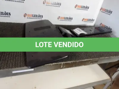LOTE 298 - 01 CONVERSOR DE MESA AJUSTÁVEL (VARIDESK). (NO ESTADO EM QUE SE ENCONTRA. SUJEITO A AVARIAS OCULTAS/VISÍVEIS.)