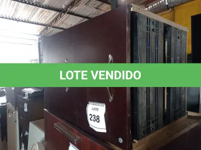 LOTE 238 - 01 GAVETEIRO (DRAWER). (NO ESTADO EM QUE SE ENCONTRA. SUJEITO A AVARIAS OCULTAS/VISÍVEIS.)