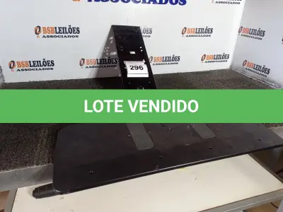 LOTE 296 - 01 CONVERSOR DE MESA AJUSTÁVEL (VARIDESK). (NO ESTADO EM QUE SE ENCONTRA. SUJEITO A AVARIAS OCULTAS/VISÍVEIS.)