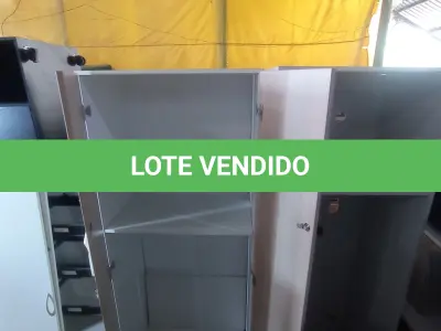 LOTE 286 - 02 ARMÁRIOS EM MADEIRA (WOODEN CABINETS). (NO ESTADO EM QUE SE ENCONTRA. SUJEITO A AVARIAS OCULTAS/VISÍVEIS.)