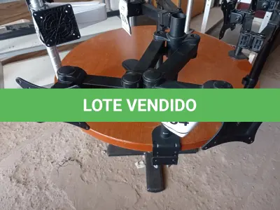 LOTE 264 - 01 SUPORTE PARA MONITOR (MONITOR STAND). (NO ESTADO EM QUE SE ENCONTRA. SUJEITO A AVARIAS OCULTAS/VISÍVEIS.)