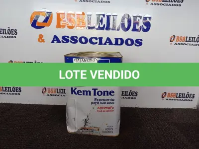 LOTE 370 - 01 LATA DE TINTA ACRÍLICA 18L MARCA SHERWIN WILLIANS. (NO ESTADO) ATENÇÃO! FAZER A VISITAÇÃO ANTES DE ARREMATAR, NÃO SABEMOS SE FUNCIONA. LEILÃO NÃO TEM GARANTIA E NEM DEVOLUÇÃO, SUJEITO A POSSÍVEIS AVARIAS VISÍVEIS/OCULTAS E/OU AUSÊNCIA DE COMPONENTES.