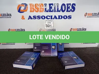 LOTE 301 - 05 REFLETORES DE LED AMBIENTE EXTERNO 100W CADA (NOVO). (NO ESTADO) ATENÇÃO! FAZER A VISITAÇÃO ANTES DE ARREMATAR, NÃO SABEMOS SE FUNCIONA. LEILÃO NÃO TEM GARANTIA E NEM DEVOLUÇÃO, SUJEITO A POSSÍVEIS AVARIAS VISÍVEIS/OCULTAS E/OU AUSÊNCIA DE COMPONENTES.