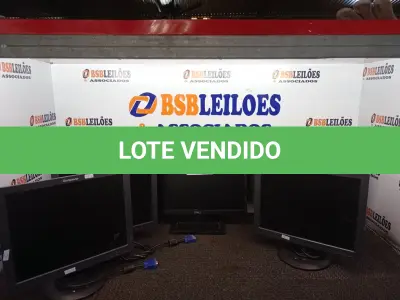 LOTE 202 - 06 MONITORES LCD MARCAS E MODELOS DIVERSOS. (NO ESTADO) ATENÇÃO! FAZER A VISITAÇÃO ANTES DE ARREMATAR, NÃO SABEMOS SE FUNCIONA. LEILÃO NÃO TEM GARANTIA E NEM DEVOLUÇÃO, SUJEITO A POSSÍVEIS AVARIAS VISÍVEIS/OCULTAS E/OU AUSÊNCIA DE COMPONENTES.