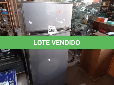 LOTE 289 - 01 GELADEIRA 220V MARCA PROSDÓCIMO. (NO ESTADO) ATENÇÃO! FAZER A VISITAÇÃO ANTES DE ARREMATAR, NÃO SABEMOS SE FUNCIONA. LEILÃO NÃO TEM GARANTIA E NEM DEVOLUÇÃO, SUJEITO A POSSÍVEIS AVARIAS VISÍVEIS/OCULTAS E/OU AUSÊNCIA DE COMPONENTES.