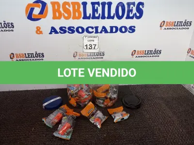 LOTE 137 - 08 ENGATES RÁPIDO PARA MANGUEIRA DE 1 /2’’, 05 ESGUICHOS COM ENGATE ROSQUEADO E JATO REGULÁVEL 1/ 2’’ E 03 ESGUICHOS COM JATO REGULÁVEL PARA ENGATE RÁPIDO. (NOVO) (NO ESTADO) ATENÇÃO! FAZER A VISITAÇÃO ANTES DE ARREMATAR, NÃO SABEMOS SE FUNCIONA. LEILÃO NÃO TEM GARANTIA E NEM DEVOLUÇÃO, SUJEITO A POSSÍVEIS AVARIAS VISÍVEIS/OCULTAS E/OU AUSÊNCIA DE COMPONENTES.