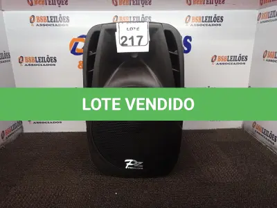 LOTE 217 - 01 CAIXA DE SOM MARCA PZ PRO ÁUDIO. (NO ESTADO) ATENÇÃO! FAZER A VISITAÇÃO ANTES DE ARREMATAR, NÃO SABEMOS SE FUNCIONA. LEILÃO NÃO TEM GARANTIA E NEM DEVOLUÇÃO, SUJEITO A POSSÍVEIS AVARIAS VISÍVEIS/OCULTAS E/OU AUSÊNCIA DE COMPONENTES.