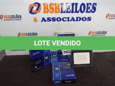 LOTE 362 - 05 REFLETORES DE LED AMBIENTE EXTERNO 100W CADA(NOVO). (NO ESTADO) ATENÇÃO! FAZER A VISITAÇÃO ANTES DE ARREMATAR, NÃO SABEMOS SE FUNCIONA. LEILÃO NÃO TEM GARANTIA E NEM DEVOLUÇÃO, SUJEITO A POSSÍVEIS AVARIAS VISÍVEIS/OCULTAS E/OU AUSÊNCIA DE COMPONENTES.