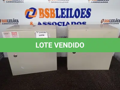 LOTE 255 - 02 QUADROS DE DISTRIBUIÇÃO ELÉTRICA DE FERRO. (NO ESTADO) ATENÇÃO! FAZER A VISITAÇÃO ANTES DE ARREMATAR, NÃO SABEMOS SE FUNCIONA. LEILÃO NÃO TEM GARANTIA E NEM DEVOLUÇÃO, SUJEITO A POSSÍVEIS AVARIAS VISÍVEIS/OCULTAS E/OU AUSÊNCIA DE COMPONENTES.