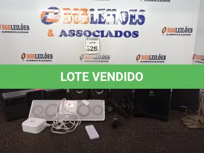 LOTE 326 - 01 LOTE C/VÁRIAS CAIXAS DE SOM MARCAS E MODELOS DIVERSOS. (NO ESTADO) ATENÇÃO! FAZER A VISITAÇÃO ANTES DE ARREMATAR, NÃO SABEMOS SE FUNCIONA. LEILÃO NÃO TEM GARANTIA E NEM DEVOLUÇÃO, SUJEITO A POSSÍVEIS AVARIAS VISÍVEIS/OCULTAS E/OU AUSÊNCIA DE COMPONENTES.