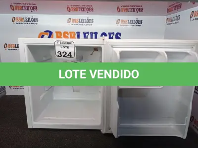 LOTE 324 - 01 FRIGOBAR MARCA ETERNY C/AVARIAS. (NO ESTADO) ATENÇÃO! FAZER A VISITAÇÃO ANTES DE ARREMATAR, NÃO SABEMOS SE FUNCIONA. LEILÃO NÃO TEM GARANTIA E NEM DEVOLUÇÃO, SUJEITO A POSSÍVEIS AVARIAS VISÍVEIS/OCULTAS E/OU AUSÊNCIA DE COMPONENTES.