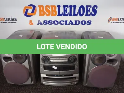 LOTE 303 - 01 APARELHO DE SOM MARCA GRADIENTE. (NO ESTADO) ATENÇÃO! FAZER A VISITAÇÃO ANTES DE ARREMATAR, NÃO SABEMOS SE FUNCIONA. LEILÃO NÃO TEM GARANTIA E NEM DEVOLUÇÃO, SUJEITO A POSSÍVEIS AVARIAS VISÍVEIS/OCULTAS E/OU AUSÊNCIA DE COMPONENTES.