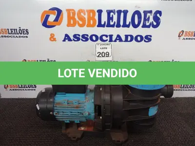 LOTE 209 - 01 MOTOBOMBA CENTRIFUGA MARCA SODRAMAR. (NO ESTADO) ATENÇÃO! FAZER A VISITAÇÃO ANTES DE ARREMATAR, NÃO SABEMOS SE FUNCIONA. LEILÃO NÃO TEM GARANTIA E NEM DEVOLUÇÃO, SUJEITO A POSSÍVEIS AVARIAS VISÍVEIS/OCULTAS E/OU AUSÊNCIA DE COMPONENTES.