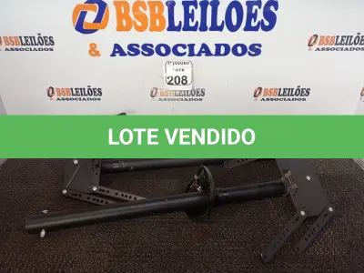 LOTE 208 - 02 SUPORTES P/TV DE FERRO. (NO ESTADO) ATENÇÃO! FAZER A VISITAÇÃO ANTES DE ARREMATAR, NÃO SABEMOS SE FUNCIONA. LEILÃO NÃO TEM GARANTIA E NEM DEVOLUÇÃO, SUJEITO A POSSÍVEIS AVARIAS VISÍVEIS/OCULTAS E/OU AUSÊNCIA DE COMPONENTES.
