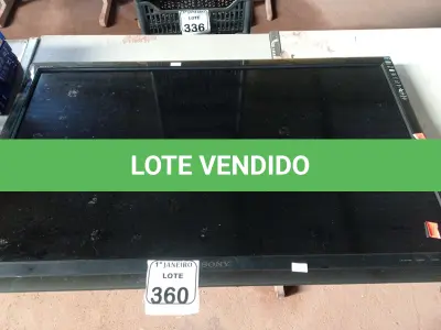 LOTE 360 - 01 TV 46” MARCA SONY. (NO ESTADO) ATENÇÃO! FAZER A VISITAÇÃO ANTES DE ARREMATAR, NÃO SABEMOS SE FUNCIONA. LEILÃO NÃO TEM GARANTIA E NEM DEVOLUÇÃO, SUJEITO A POSSÍVEIS AVARIAS VISÍVEIS/OCULTAS E/OU AUSÊNCIA DE COMPONENTES.