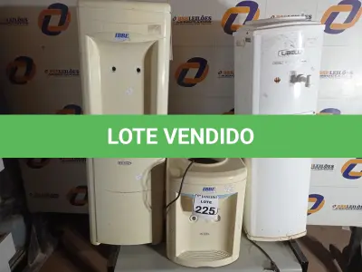 LOTE 225 - 03 BEBEDOUROS P/GARRAFÃO SENDO 01 DE PAREDE MARCAS E MODELOS DIVERSOS C/AVARIAS. (NO ESTADO) ATENÇÃO! FAZER A VISITAÇÃO ANTES DE ARREMATAR, NÃO SABEMOS SE FUNCIONA. LEILÃO NÃO TEM GARANTIA E NEM DEVOLUÇÃO, SUJEITO A POSSÍVEIS AVARIAS VISÍVEIS/OCULTAS E/OU AUSÊNCIA DE COMPONENTES.